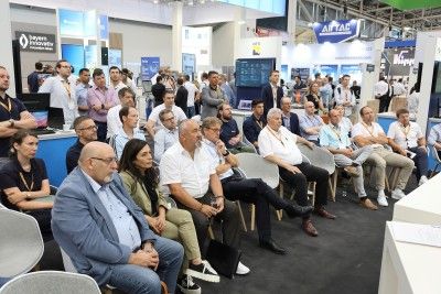 Blick auf die Teilnehmer*innen des F+E Leiter*innen Kreis auf der automatica 2025.