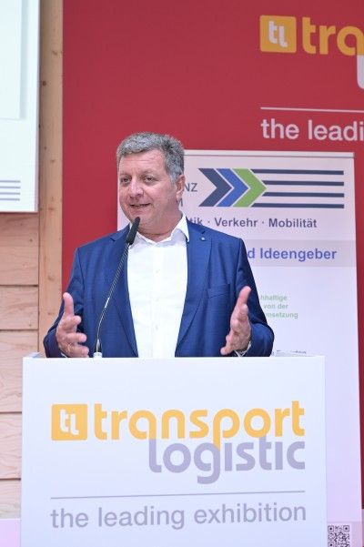 Staatsminister Christian Bernreiter MdL